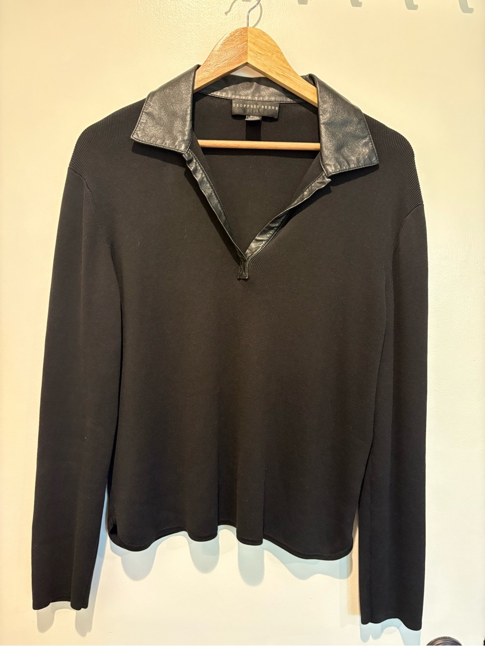 Women’s Geoffrey Beene Black Silk and Cotton Long Sleeve Top with Leather Collar